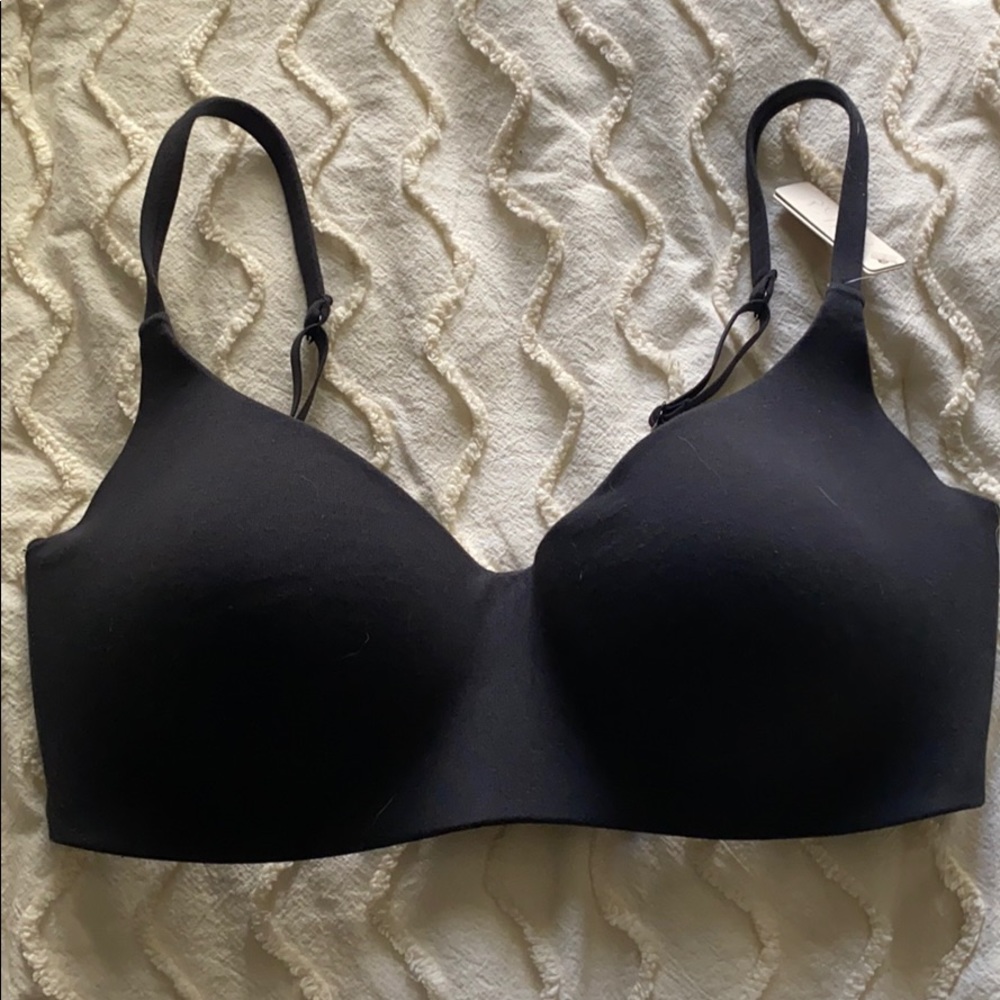 COPY - NWT SKIMS Cotton Molded Bra (34DD)
